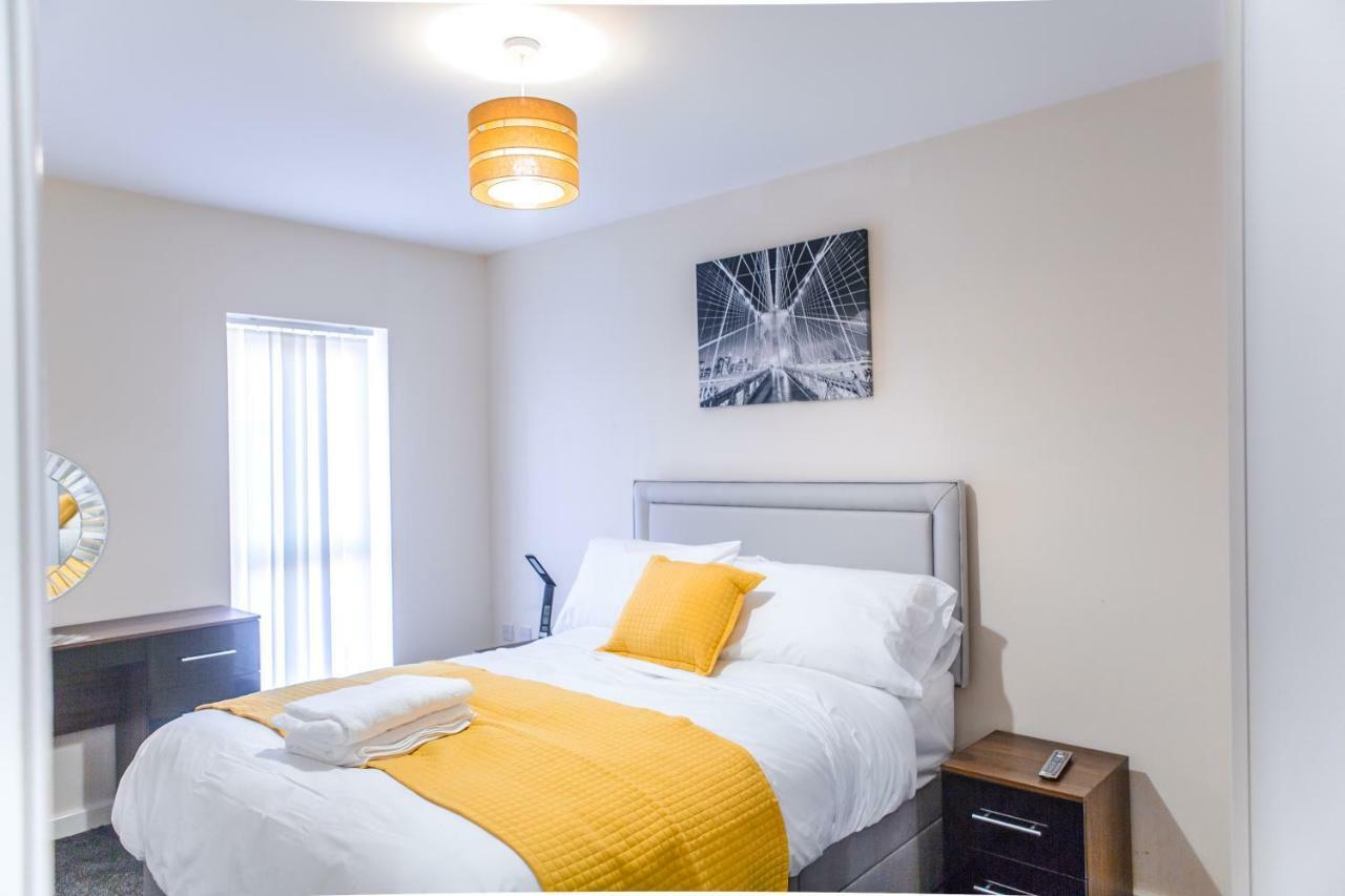 Salford Holiday Apartment Manchester Dış mekan fotoğraf